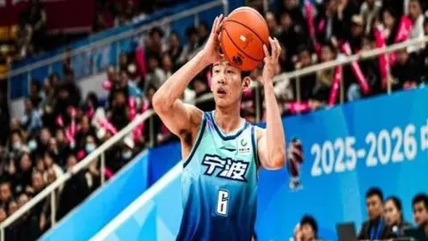 CBA激战正酣！昨日胜利精彩回顾，今晚焦点对决：广东东阳光VS北京控股，深度解析不容错过！